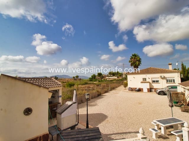 3 soveværelse Finca/Landehus til salg i La Murada, Orihuela med swimmingpool - € 260.000 (Ref: 10052050)
