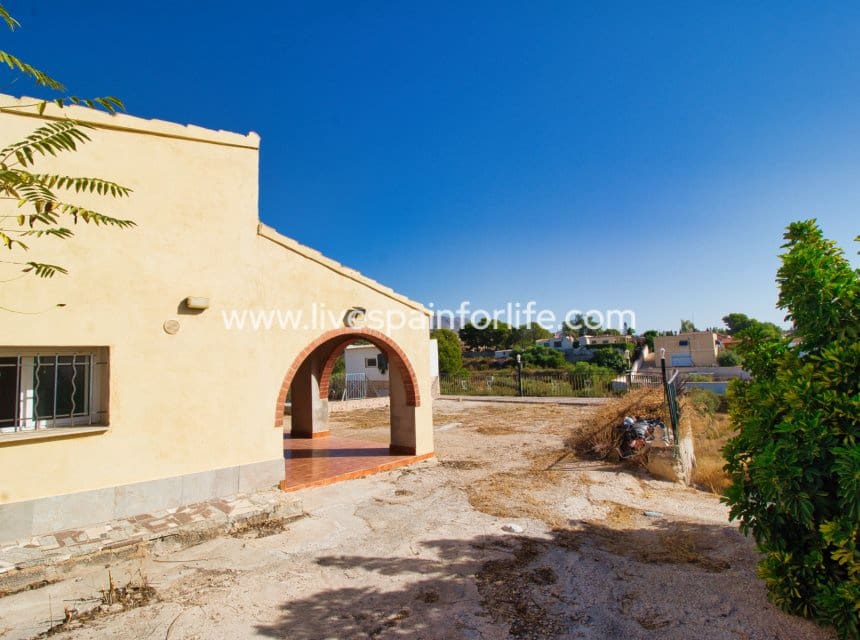 2 chambre Finca/Maison de Campagne à vendre à Albatera avec piscine - 160 000 € (Ref: 10057150)