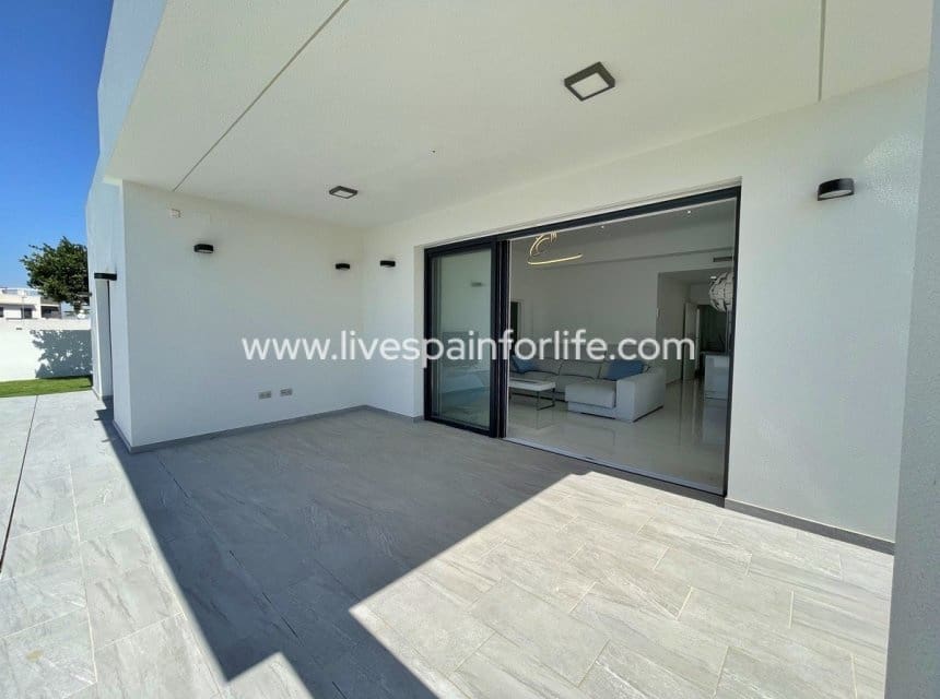 3 quarto Moradia para venda em Rafal com piscina - 415 000 € (Ref: 10057153)