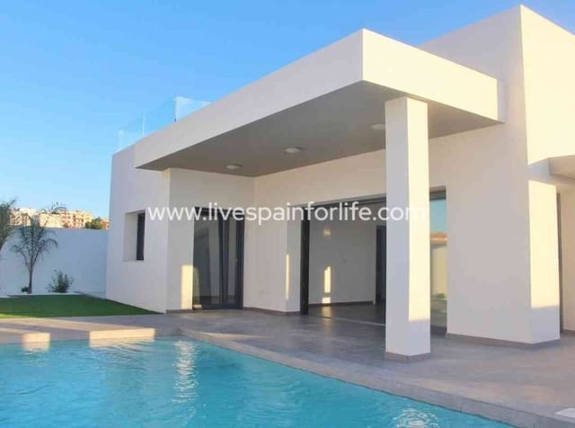 Chalet de 3 habitaciones en Rafal en venta con piscina - 415.000 € (Ref: 10057153)