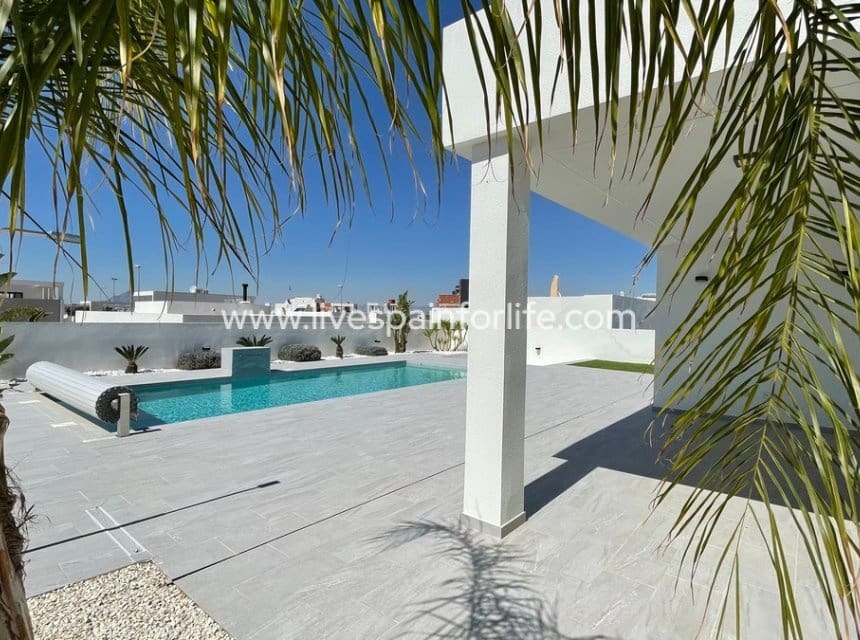 3 quarto Moradia para venda em Rafal com piscina - 415 000 € (Ref: 10057153)