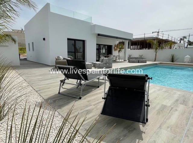 Chalet de 3 habitaciones en Rafal en venta con piscina - 415.000 € (Ref: 10057153)