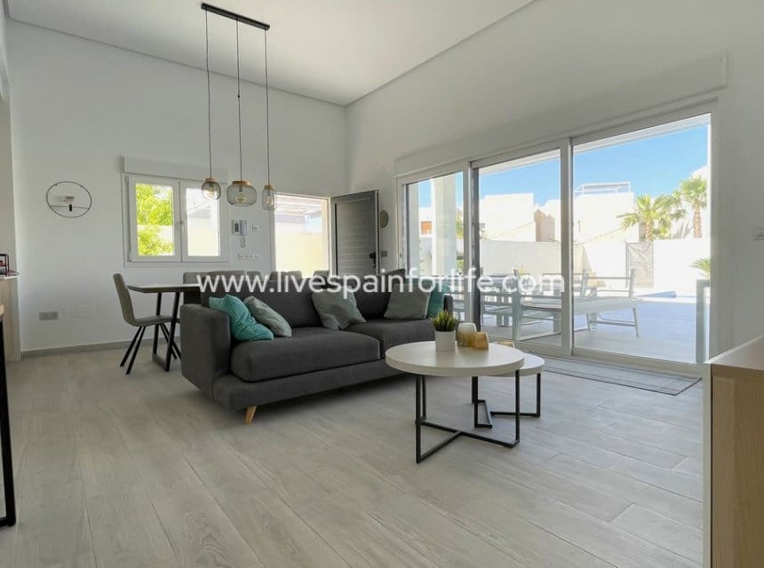 3 quarto Moradia para venda em Rafal com piscina - 415 000 € (Ref: 10057153)