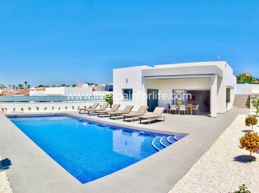 3 quarto Moradia para venda em Rafal com piscina - 415 000 € (Ref: 10057153)