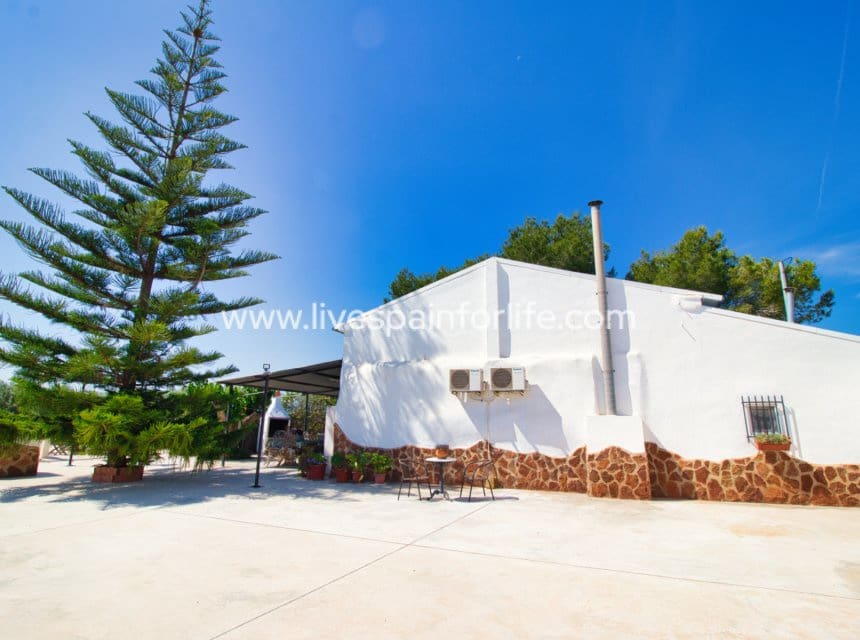 Finca/Casa Rural de 3 habitaciones en Dolores en venta con piscina garaje - 495.000 € (Ref: 10057333)