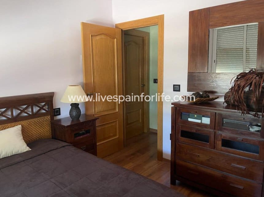 9 bedroom Finca/Country House for sale in Elche / Elx - € 450,000 (Ref: 10057334)