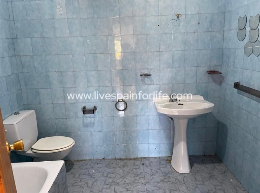 9 bedroom Finca/Country House for sale in Elche / Elx - € 450,000 (Ref: 10057334)