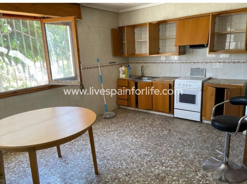 9 bedroom Finca/Country House for sale in Elche / Elx - € 450,000 (Ref: 10057334)