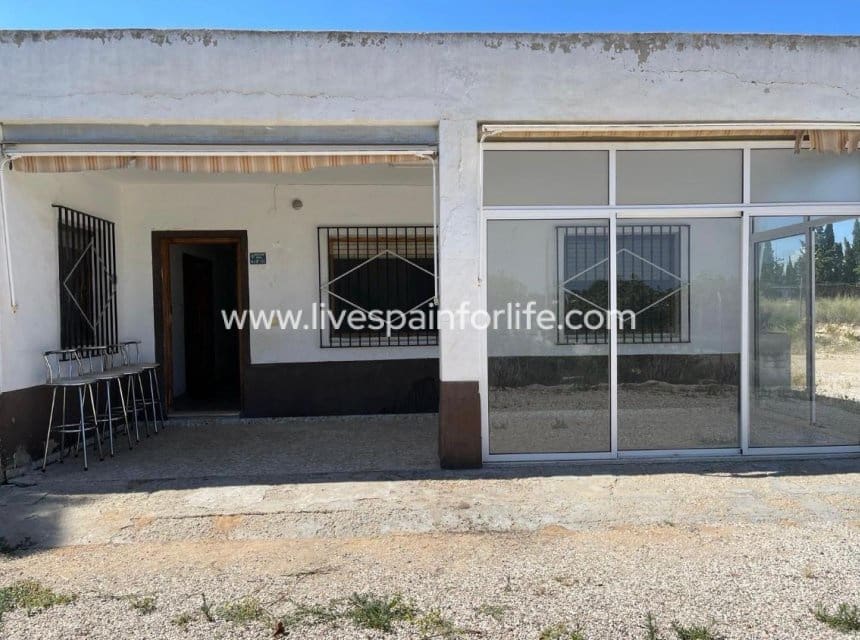 9 bedroom Finca/Country House for sale in Elche / Elx - € 450,000 (Ref: 10057334)