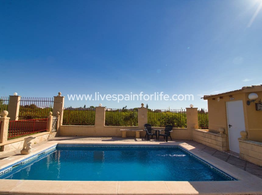 Finca/Casa Rural de 4 habitaciones en Crevillente / Crevillent en venta con piscina garaje - 495.000 € (Ref: 10057335)