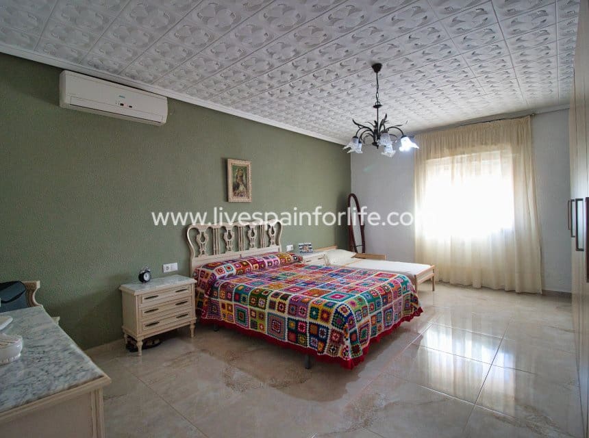 Finca/Casa Rural de 4 habitaciones en Crevillente / Crevillent en venta con piscina garaje - 495.000 € (Ref: 10057335)