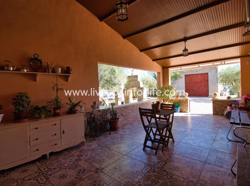 Finca/Casa Rural de 4 habitaciones en Crevillente / Crevillent en venta con piscina garaje - 495.000 € (Ref: 10057335)