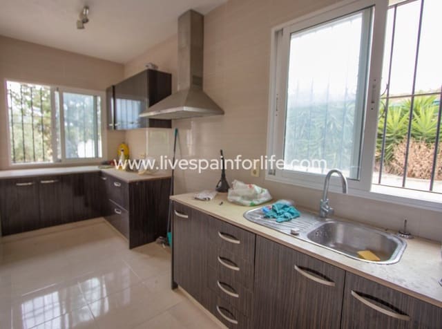 4 quarto Quinta/Casa Rural para venda em Bigastro com piscina garagem - 215 000 € (Ref: 10057336)