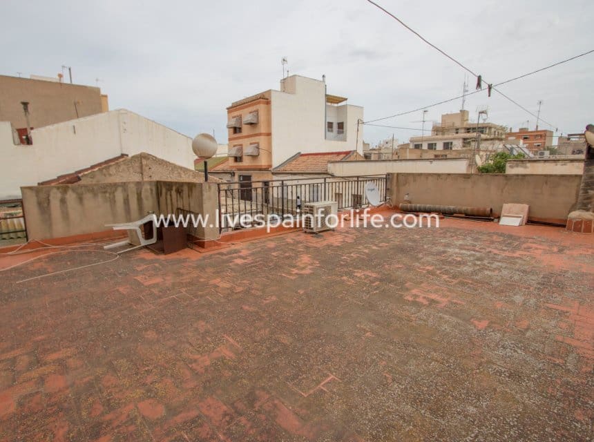 Casa de 3 habitaciones en Albatera en venta con garaje - 180.000 € (Ref: 10060511)