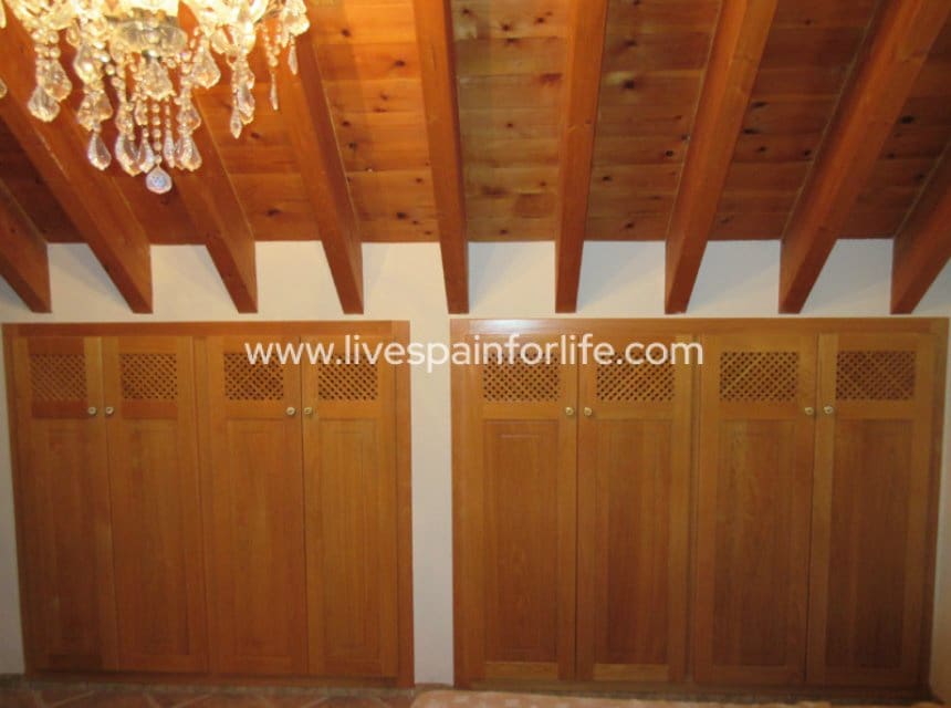 16 slaapkamer Finca/Landhuis te koop in Albatera met zwembad garage - € 1.050.000 (Ref: 10060512)