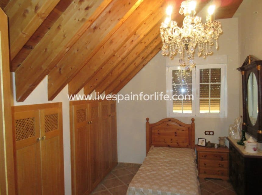 16 slaapkamer Finca/Landhuis te koop in Albatera met zwembad garage - € 1.050.000 (Ref: 10060512)