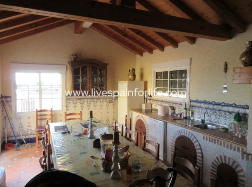 16 slaapkamer Finca/Landhuis te koop in Albatera met zwembad garage - € 1.050.000 (Ref: 10060512)