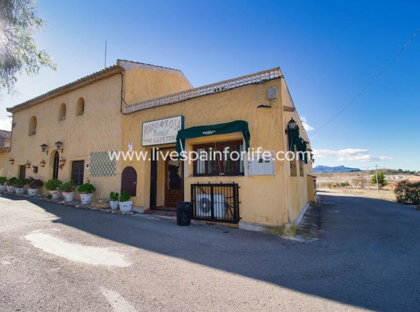 5 sypialnia Finka/Dom wiejski na sprzedaż w Abanilla z basenem garażem - 395 000 € (Ref: 10060514)