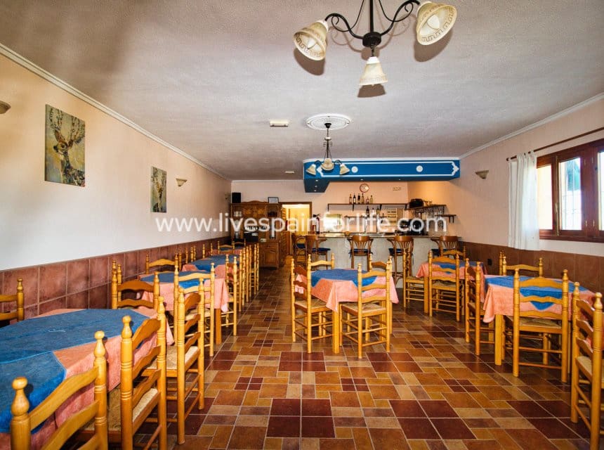 5 sypialnia Finka/Dom wiejski na sprzedaż w Abanilla z basenem garażem - 395 000 € (Ref: 10060514)
