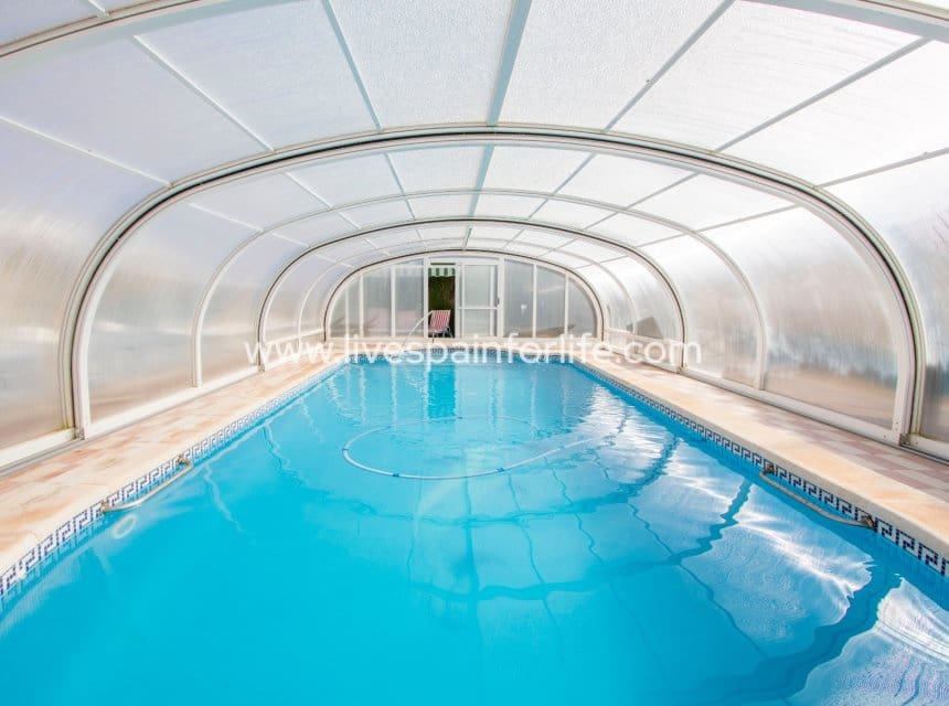 4 slaapkamer Finca/Landhuis te koop in Albatera met zwembad garage - € 425.000 (Ref: 10060571)