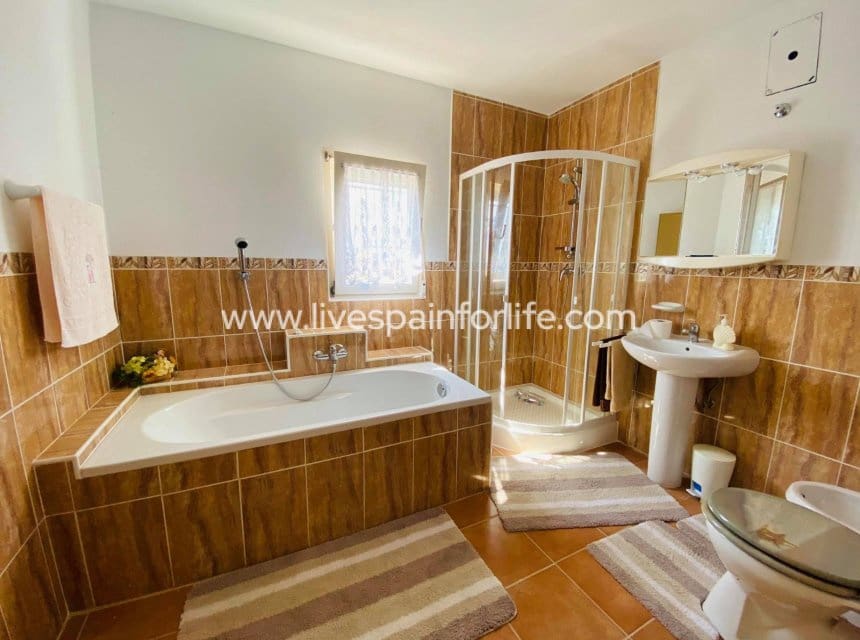 3 quarto Quinta/Casa Rural para venda em Albatera com garagem - 160 000 € (Ref: 10060575)