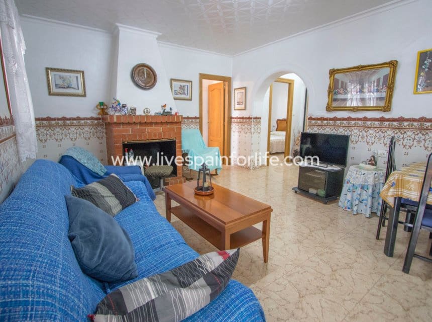 3 slaapkamer Finca/Landhuis te koop in Albatera met zwembad garage - € 260.000 (Ref: 10060576)