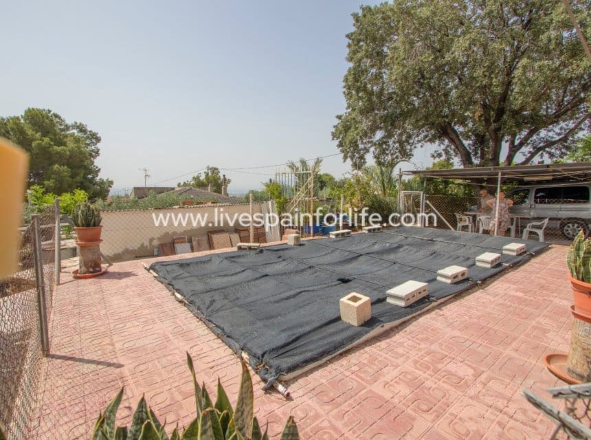 3 slaapkamer Finca/Landhuis te koop in Albatera met zwembad garage - € 260.000 (Ref: 10060576)