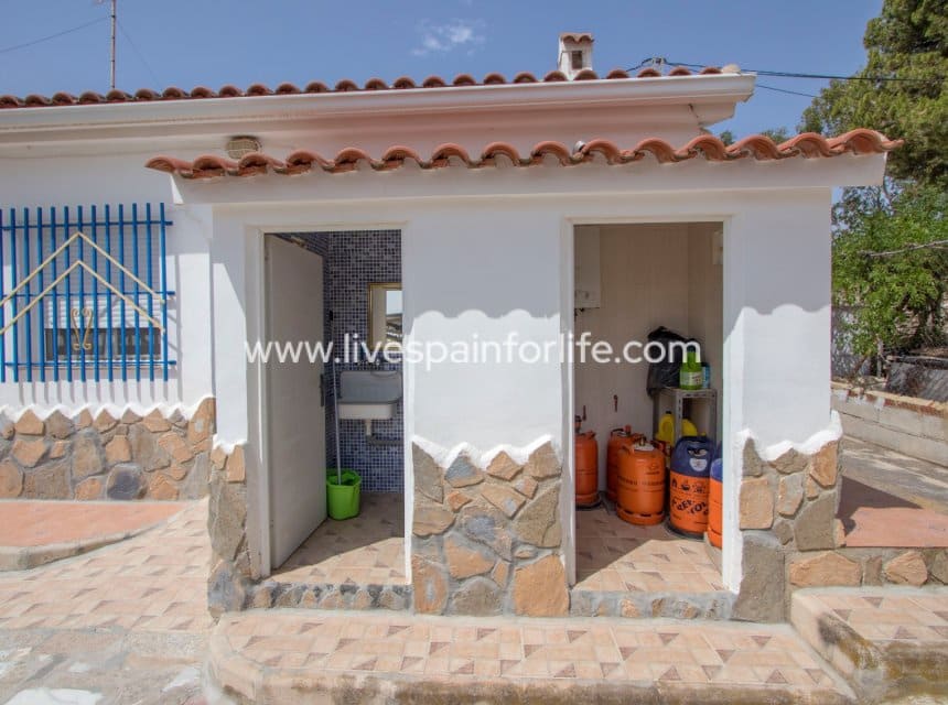 3 slaapkamer Finca/Landhuis te koop in Albatera met zwembad garage - € 260.000 (Ref: 10060576)