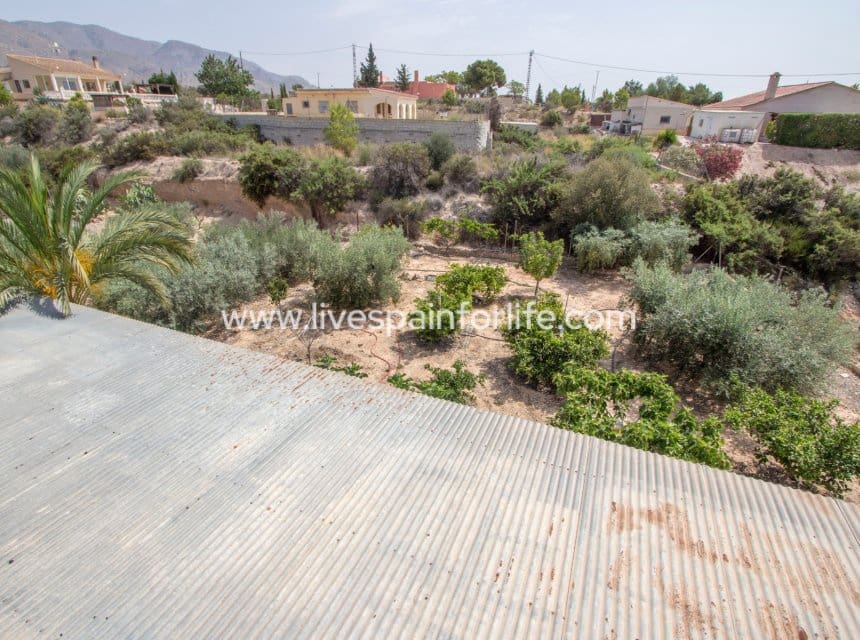 3 slaapkamer Finca/Landhuis te koop in Albatera met zwembad garage - € 260.000 (Ref: 10060576)
