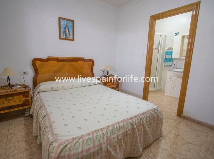 3 slaapkamer Finca/Landhuis te koop in Albatera met zwembad garage - € 260.000 (Ref: 10060576)