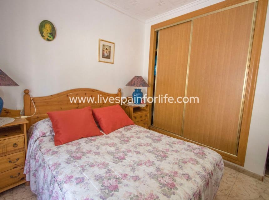 3 slaapkamer Finca/Landhuis te koop in Albatera met zwembad garage - € 260.000 (Ref: 10060576)