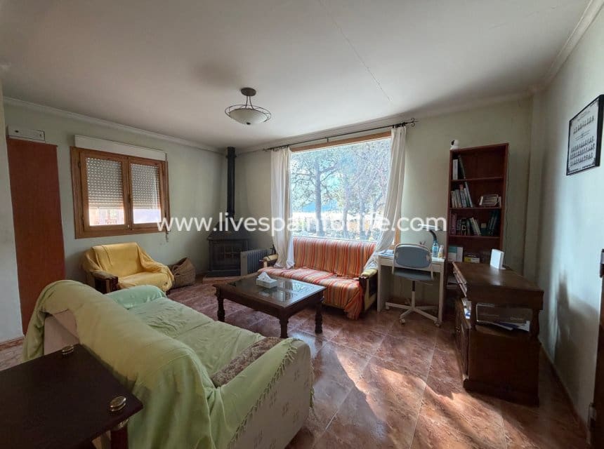 3 sovrum Finca/Hus på landet till salu i La Romana med pool garage - 280 000 € (Ref: 10060579)