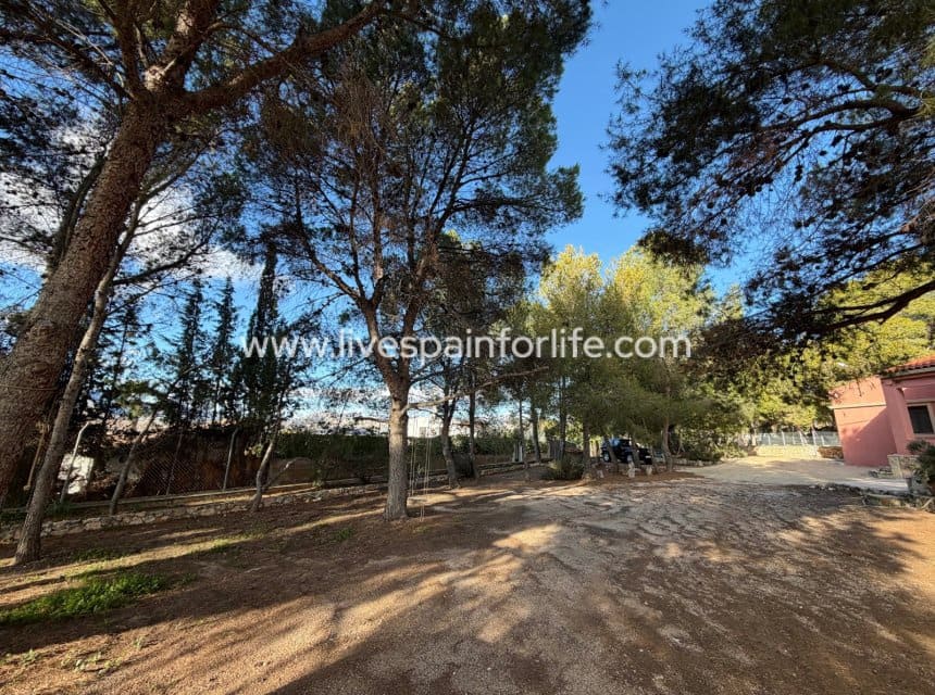 3 sovrum Finca/Hus på landet till salu i La Romana med pool garage - 280 000 € (Ref: 10060579)