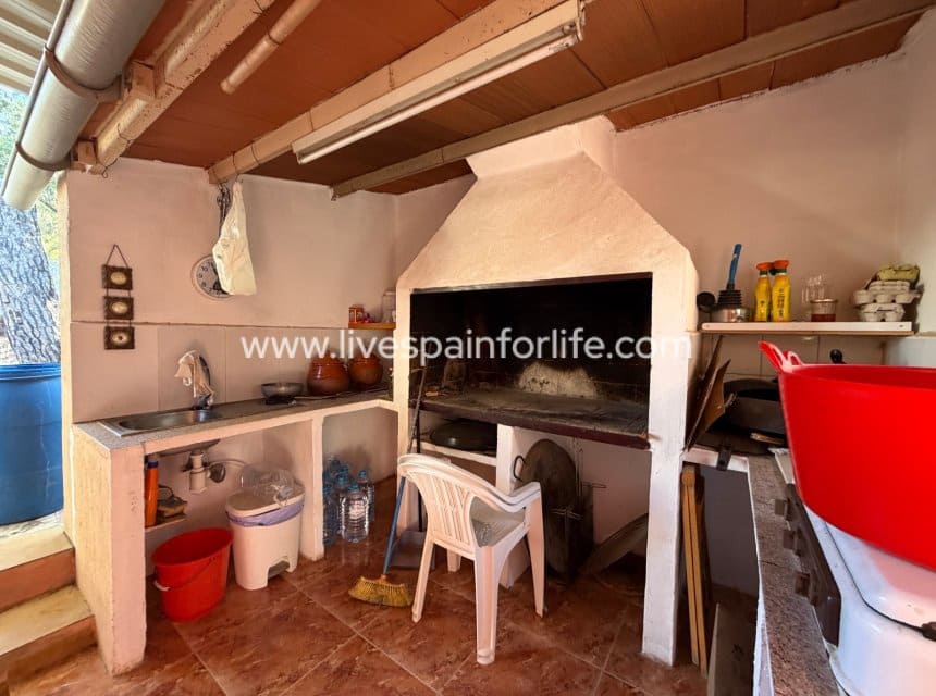 3 sovrum Finca/Hus på landet till salu i La Romana med pool garage - 280 000 € (Ref: 10060579)