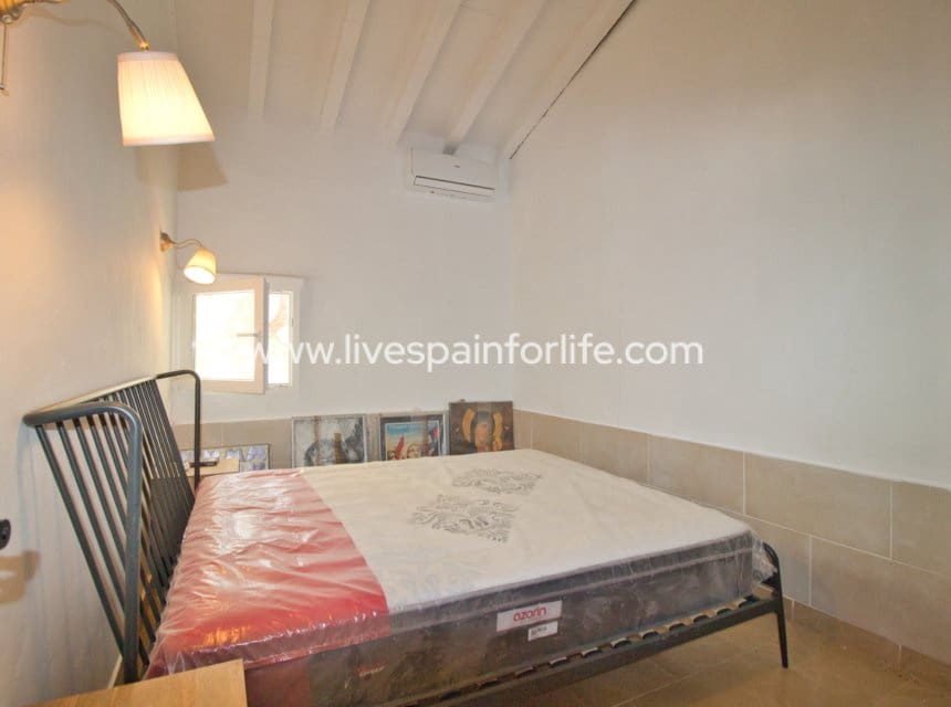 5 sypialnia Finka/Dom wiejski na sprzedaż w Miasto Alicante / Alacant z basenem garażem - 395 000 € (Ref: 10060585)