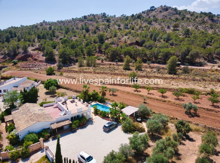 5 sypialnia Finka/Dom wiejski na sprzedaż w Miasto Alicante / Alacant z basenem garażem - 395 000 € (Ref: 10060585)