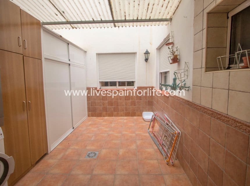 3 slaapkamer Huis te koop in Albatera met garage - € 300.000 (Ref: 10060593)