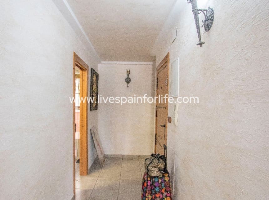 3 slaapkamer Huis te koop in Albatera met garage - € 300.000 (Ref: 10060593)