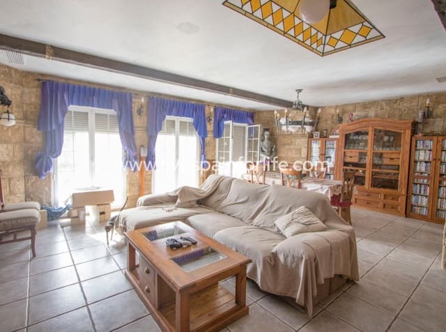 3 slaapkamer Huis te koop in Albatera met garage - € 300.000 (Ref: 10060593)