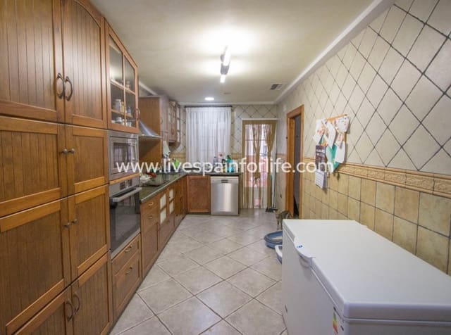 3 slaapkamer Huis te koop in Albatera met garage - € 300.000 (Ref: 10060593)