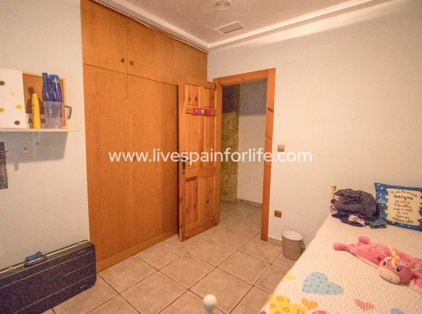 3 slaapkamer Huis te koop in Albatera met garage - € 300.000 (Ref: 10060593)