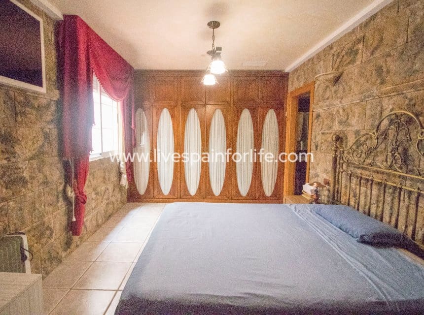 3 slaapkamer Huis te koop in Albatera met garage - € 300.000 (Ref: 10060593)