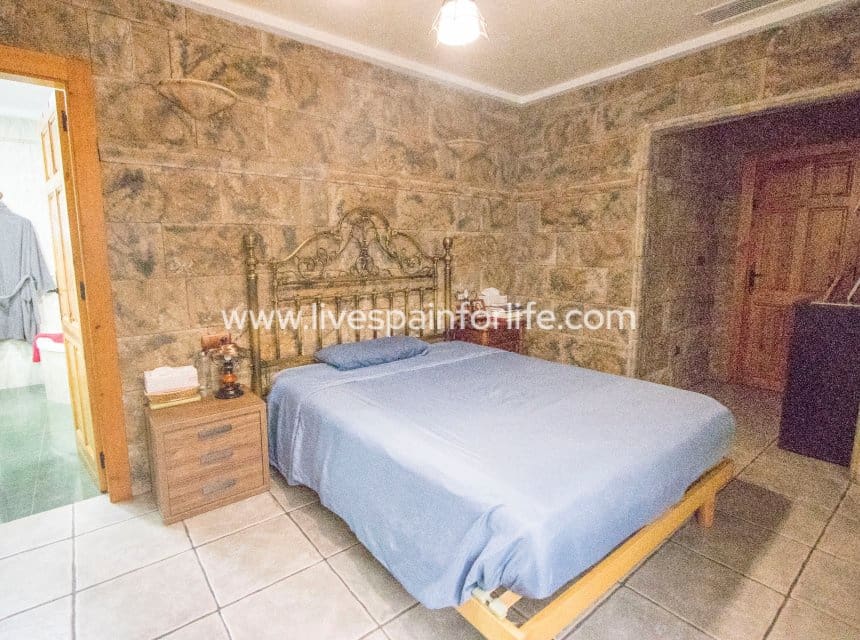 3 slaapkamer Huis te koop in Albatera met garage - € 300.000 (Ref: 10060593)
