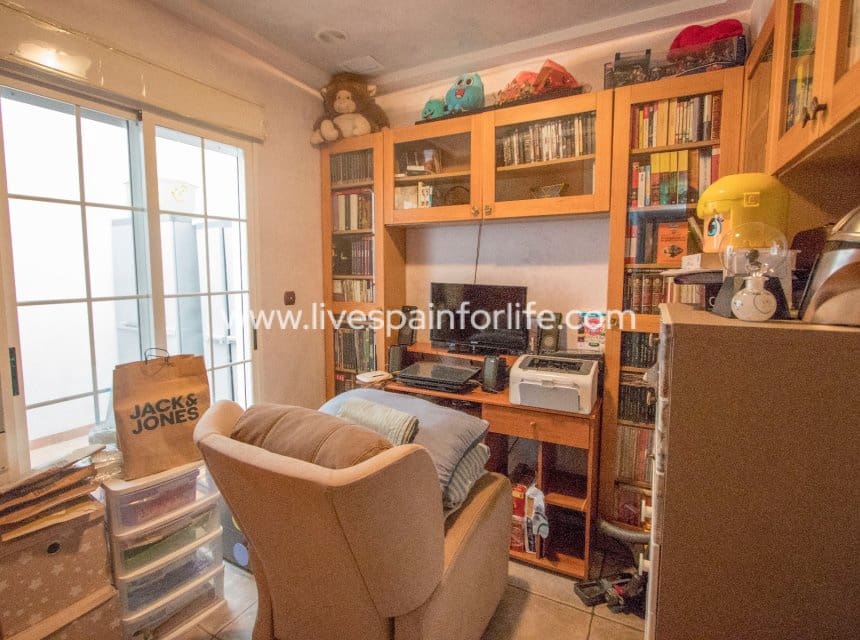 3 slaapkamer Huis te koop in Albatera met garage - € 300.000 (Ref: 10060593)