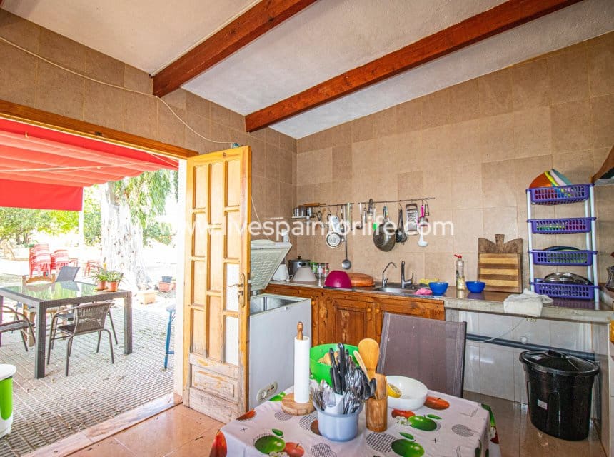 Finca/Casa Rural de 6 habitaciones en Crevillente / Crevillent en venta con piscina garaje - 399.995 € (Ref: 10062604)