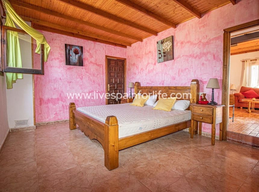 Finca/Casa Rural de 6 habitaciones en Crevillente / Crevillent en venta con piscina garaje - 399.995 € (Ref: 10062604)