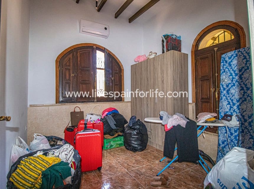 Finca/Casa Rural de 6 habitaciones en Crevillente / Crevillent en venta con piscina garaje - 399.995 € (Ref: 10062604)