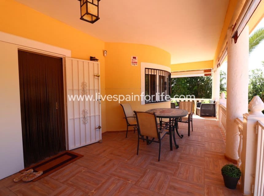 3 sypialnia Finka/Dom wiejski na sprzedaż w Miasto Alicante / Alacant z basenem garażem - 350 000 € (Ref: 10062606)