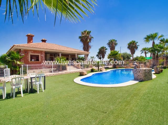 4 slaapkamer Finca/Landhuis te koop in Cox met zwembad garage - € 348.000 (Ref: 10062607)