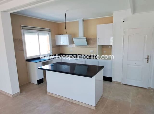 3 makuuhuone Maalaistalo myytävänä paikassa Alicante kaupunki mukana 
autotalli - 415 000 € (Ref: 10062612)